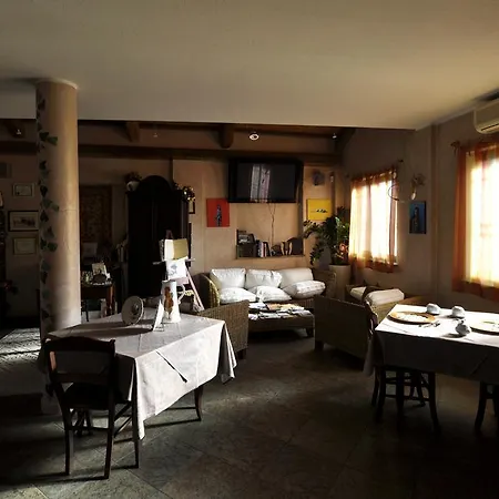 Edera Bed & Breakfast Castagnole Piemonte